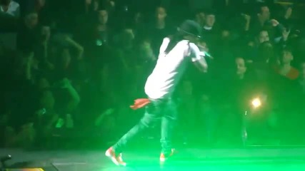 Lil Wayne и Mack Maine изпълняват Got Money на живо в Nassau Coliseum 