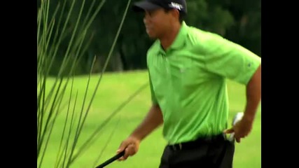 Tiger Woods Ходи по вода!!!!! 