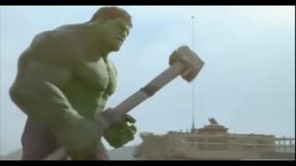 Hulk Размазва танкове