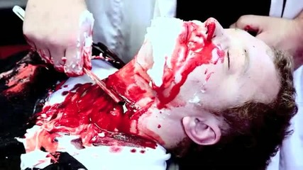 Ultimate Slit throat make-up