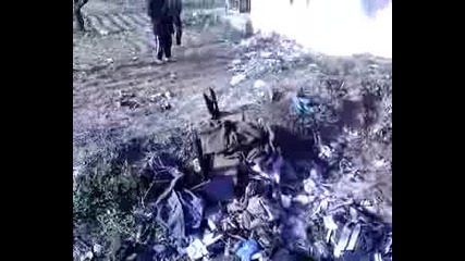 Този Как Ли Се Е Озовал Там?