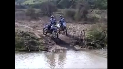 лудак със Yamaha yz 250 