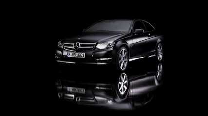 Много мощна реклама на Mercedes C класа 2012