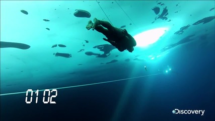 Световен рекорд - 76,2 метра плуване под ледовете на Гренландия