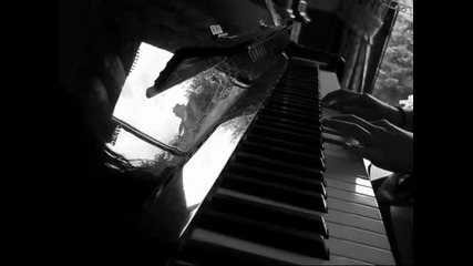 Bubbi plays the piano 