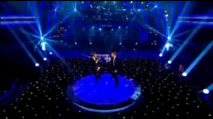 Robbie and Gary Barlow - Shame live