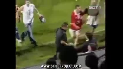 Полицейска Бруталност ! 