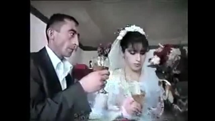 Най "щастливите" младоженци