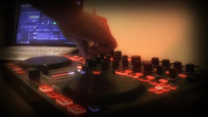 Reloop Jockey 3 Me & Traktor Pro 2 Ahmet Kilic Electro mini mix