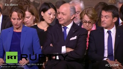 France: Hollande promises to take in 24,000 refugees