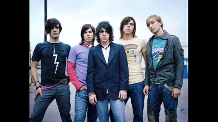 Family Force 5 - Supersonic