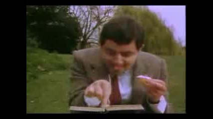 Mr Bean - Taking A Picnic