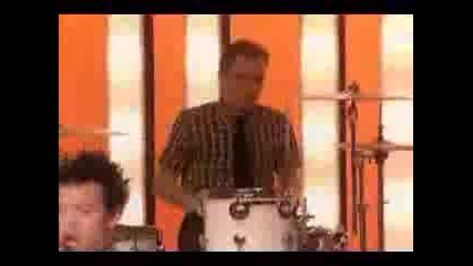 Sum 41 - Still Waiting 