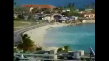 Самолет Издухва Хора От Плажа