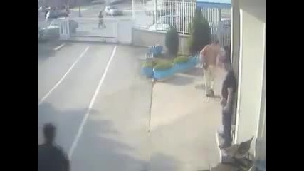 Колко човека се спънаха за няколко дни на едно и също место 
