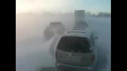 Снежна буря в Сарниа 