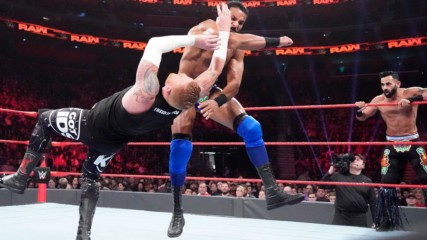 Heath Slater & Rhyno vs. Jinder Mahal & The Singh Brothers - 2-on-3 Handicap Match: Raw, Dec. 31, 2018