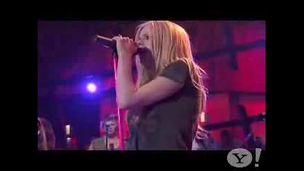 Avril Lavigne - The Best Damn Thing (live)