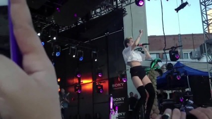 Miley Cyrus sings Party In The Usa at Jimmy Kimmel Live