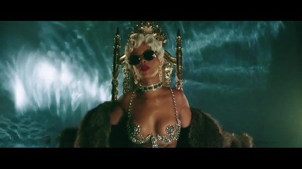 Премиера! Rihanna - Pour It Up (2013 official video)