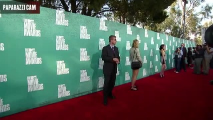 Крис на червения килим на Mtv movie awards 2012