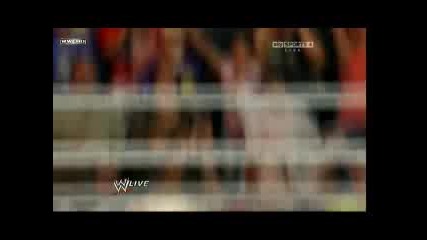 Randy Orton прави четири пъти Rko за 2 минути Wwe Raw 09.06.10 