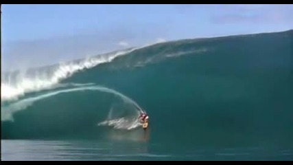 laird hamilton Takes On teahupoo 