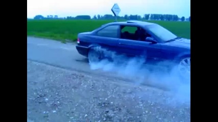 Bmw 325 E36 Burnout 