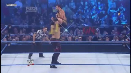 Kane counters a Frog Splash and hits a Chokeslam on Chavo Guerrero