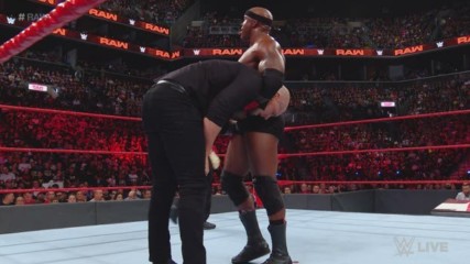 Bobby Lashley vs. Constable Baron Corbin: Raw, Aug. 20, 2018