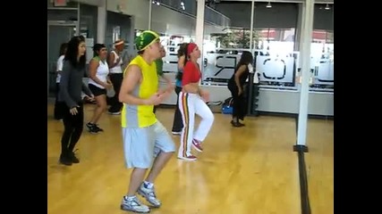 Zumba Fitness - I Can Transform Ya