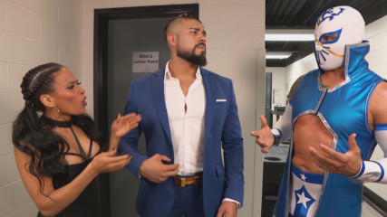 Andrade "Cien" Almas blows off Sin Cara: SmackDown LIVE, May 29, 2018