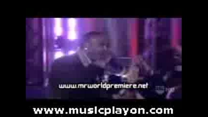 David Guetta - Sexy Bitch (feat. Akon) (on Lopez Tonight) (live) (2009) 