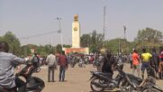 Burkina Faso: Pro-military demonstrators welcome coup in Ouagadougou