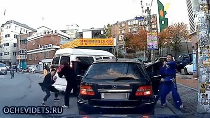 Ето как се решават проблемите по пътищата в Северна Корея-смях