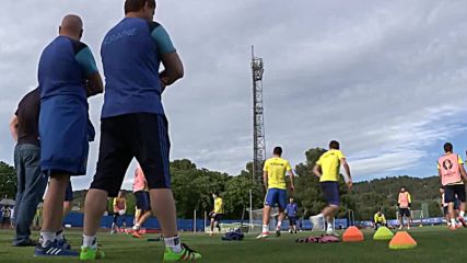 Украинците с последни тренировки във Франция