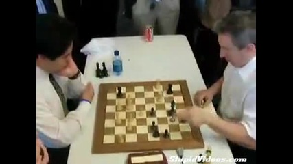 Луда игра на шах !!