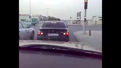 Crazy Arabs drift Porsche Carrera Gt