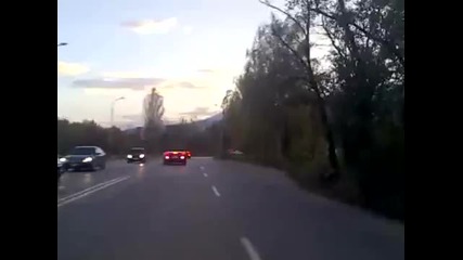 Едното Ferrari California - фира!