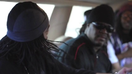 T-dog Feat. Mulan B - Party All The Time