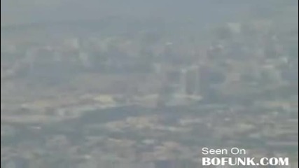 Изглед от най - високата сграда в Дубай