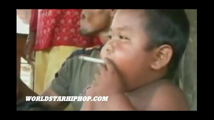 2 - Годишно Бебе Пуши По 40 Цигари На Ден 