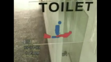 Малко Порно В Тоалетната