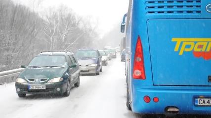 08.03.2010 задръстване на пътя Мездра - Ботевград поради обилният снеговалеж