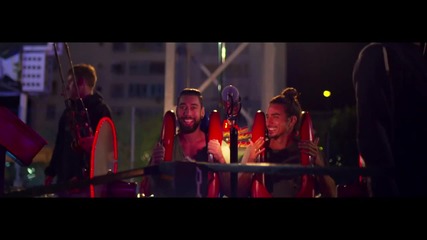 Hardwell feat. Jake Reese - Mad World (official Music Video)