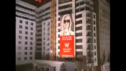 Depeche Mode - Performs Personal Jesus