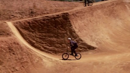 Big Bmx dirt competition in Australia - Red Bull Dirt Pipe 2011