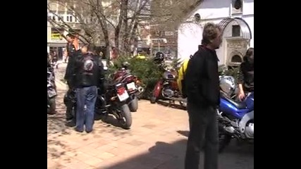Да те ръси Попа..откриване на сезона :) 