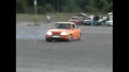 Drifting!with Opel Vectra 