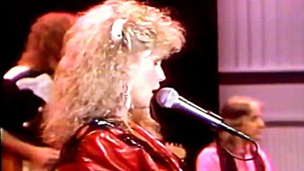 Becky Hobbs and The Heartthrobs - Jones on The Jukebox / Live On Stage 1989